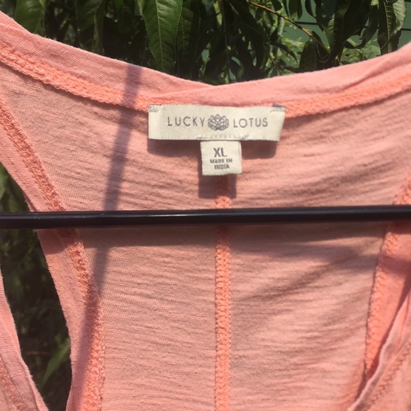LUCKY LOTUS Women’s tank XL - Picture 3 of 4
